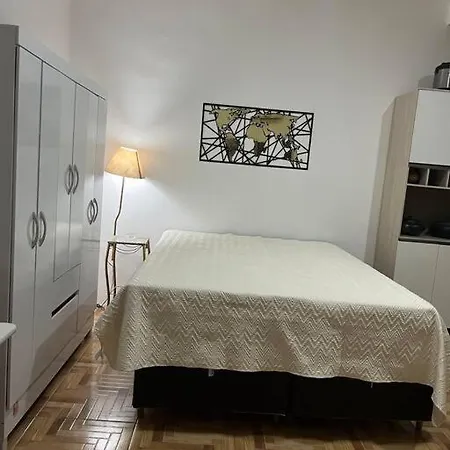 Flat Studio Em Area Central Com Ar Condicionado E Garagem Mogi das Cruzes Exterior photo