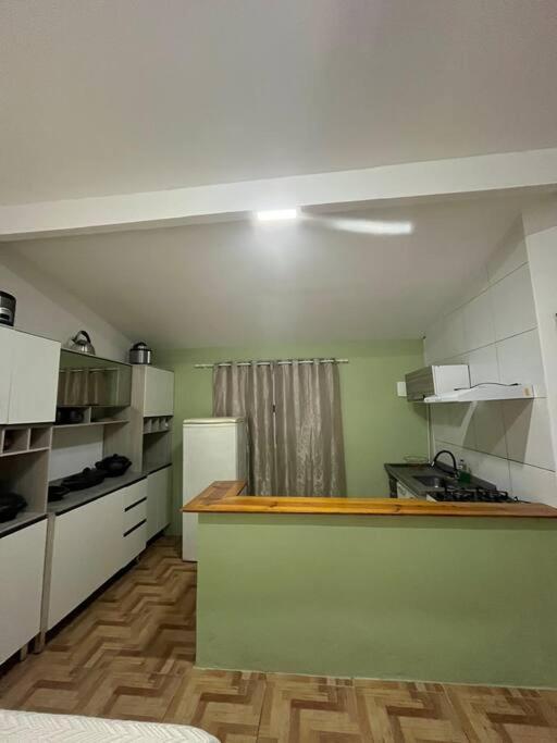 Flat Em Area Com Ar Condicionado E Garagem Holiday home *